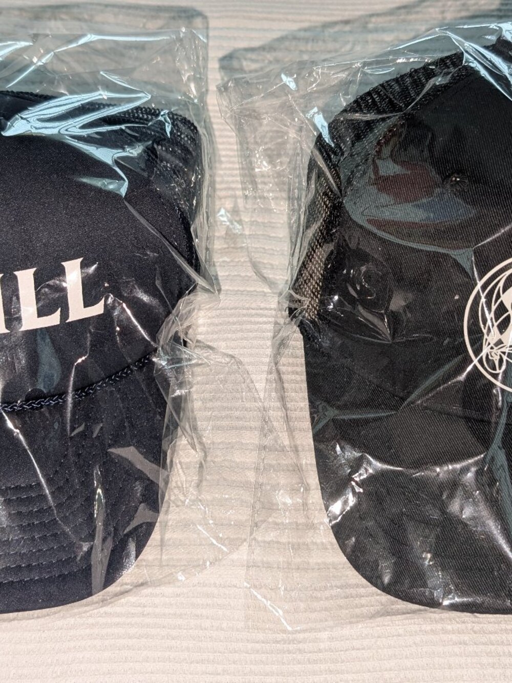 2 NWT O'Neill Surfer Trucker Adjustable Hats